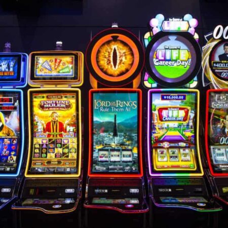 The Evolution of Slot Machines: From Mechanical Reels to Online Slots