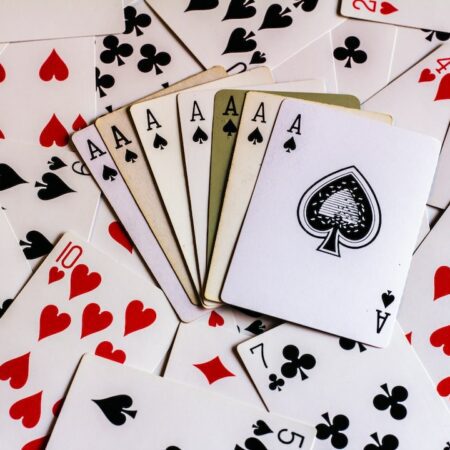 Winning Strategies for Blackjack Tournament Play