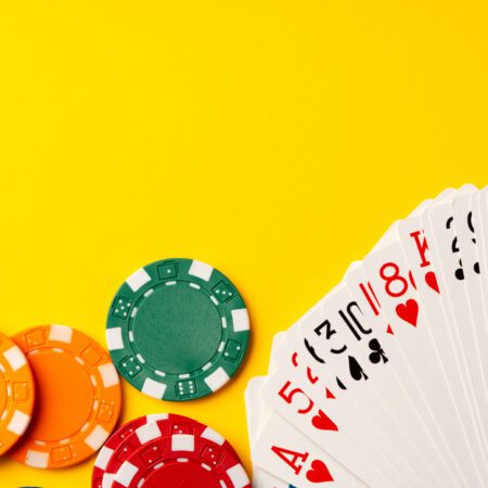The Pros and Cons of Online Casinos: Is It Worth the Gamble?