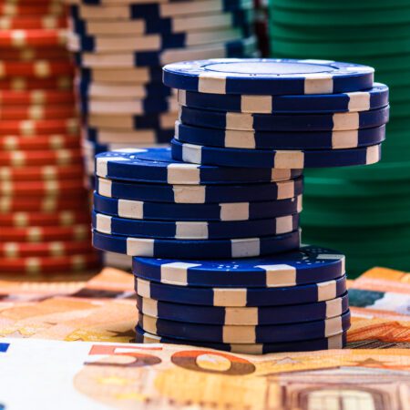 Poker Bluffing: Mastering the Art of Deception