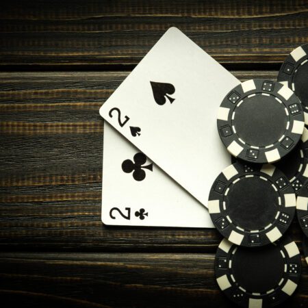 Blackjack Basic Strategy: Key Moves for Success